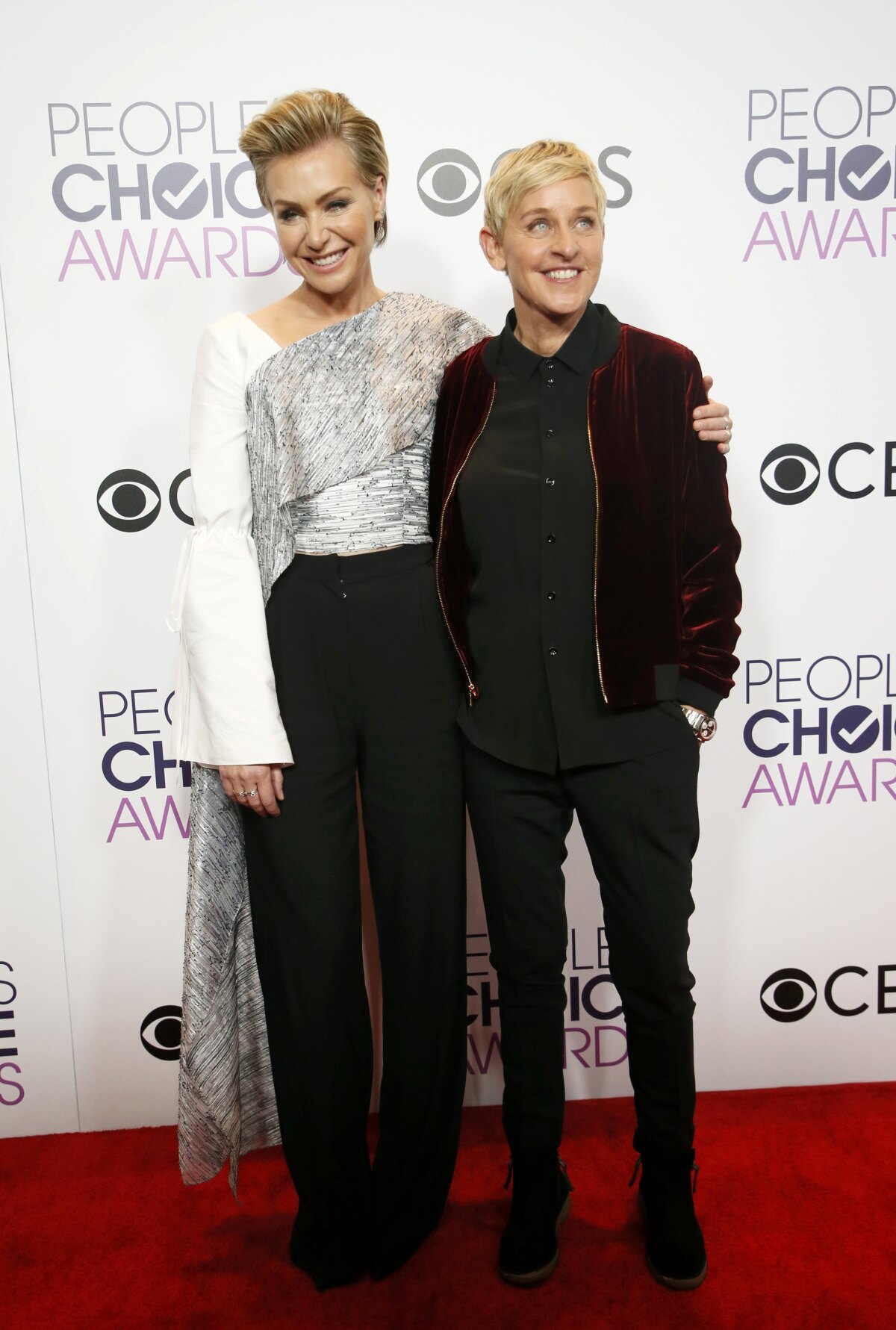 Herečka Portia de Rossi (vľavo) a jej manželka Ellen DeGeneres.