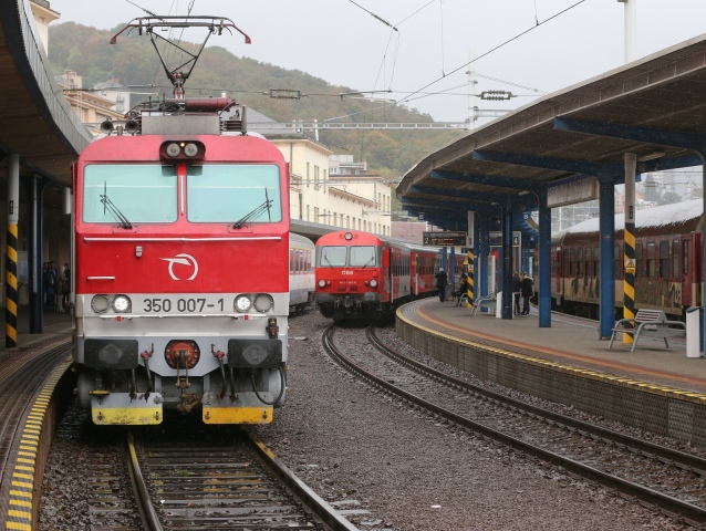 vlaky, ic, regiojet, železničná doprava