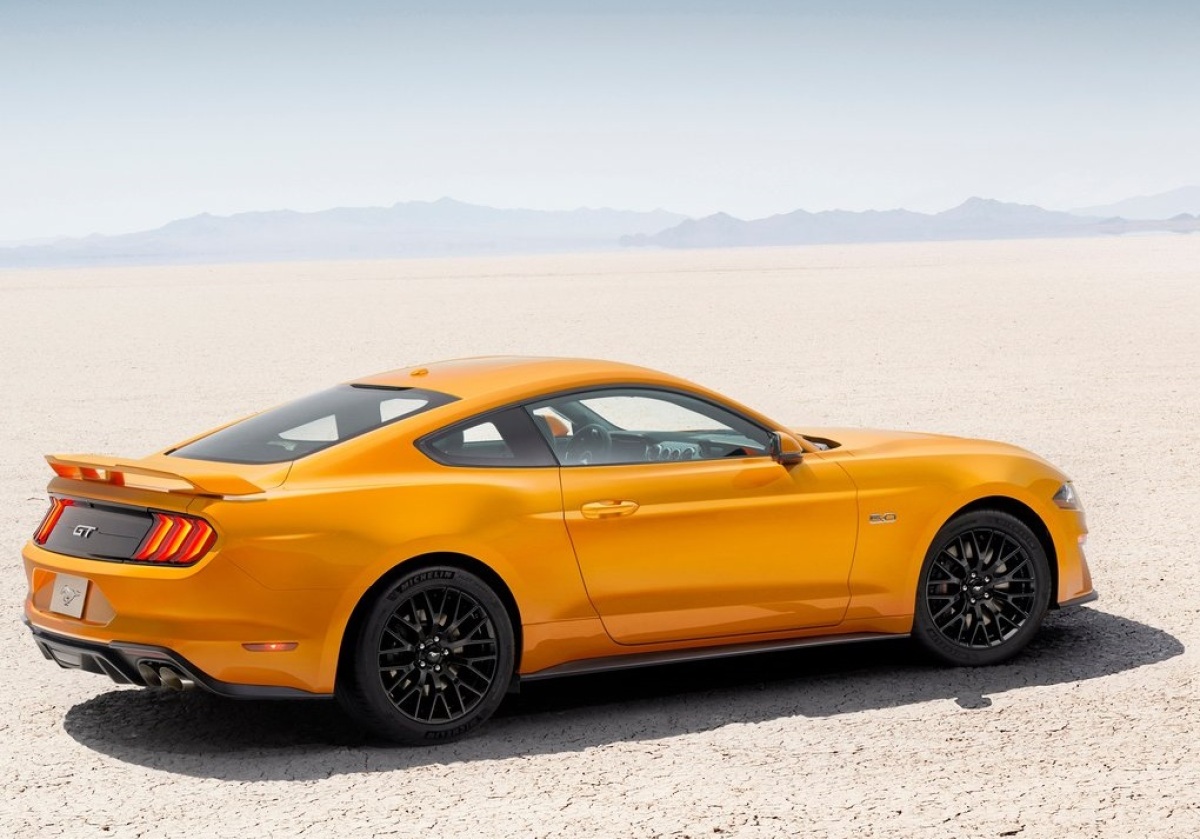 Ford-Mustang GT-2018-1024-06