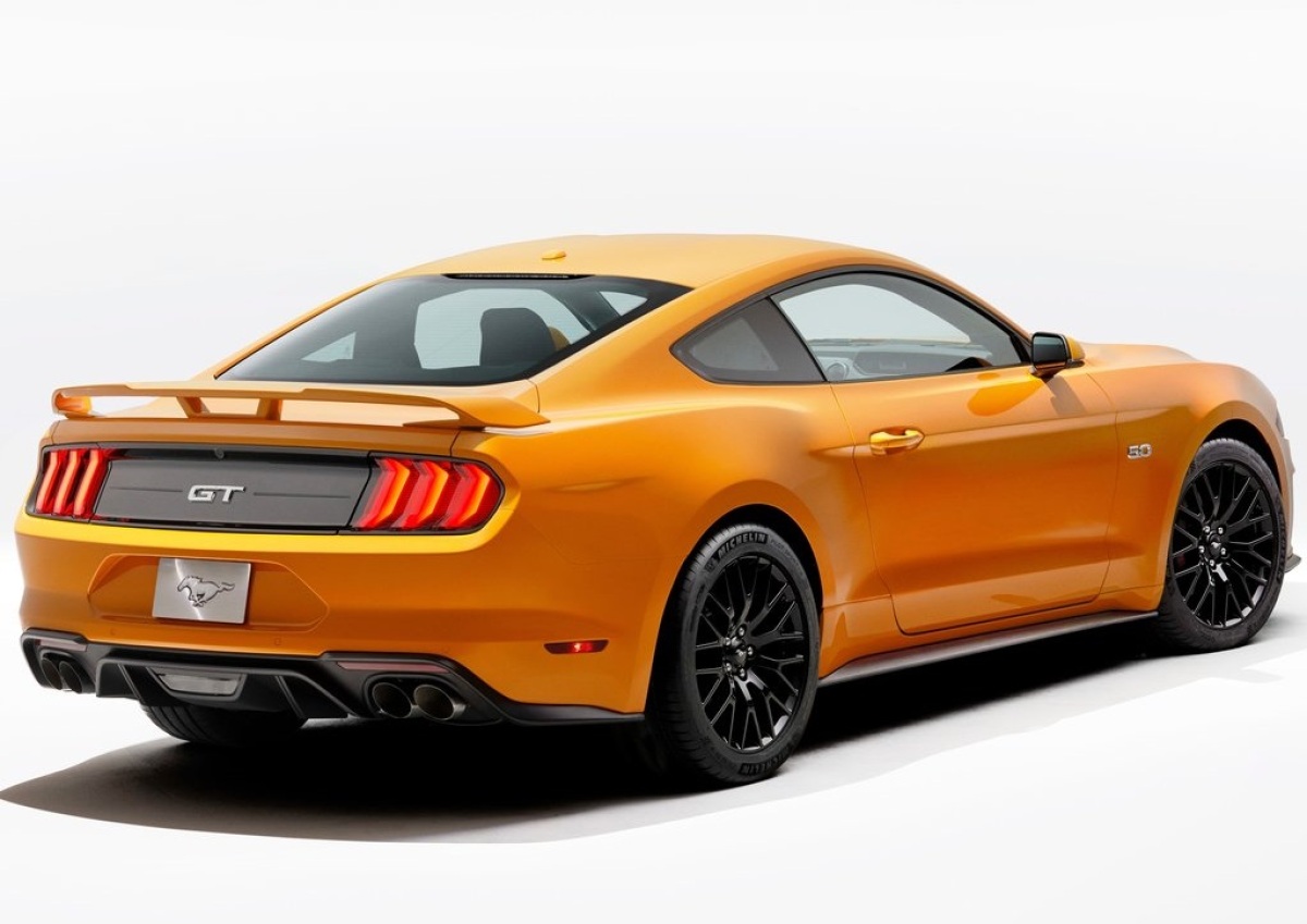 Ford-Mustang GT-2018-1024-09