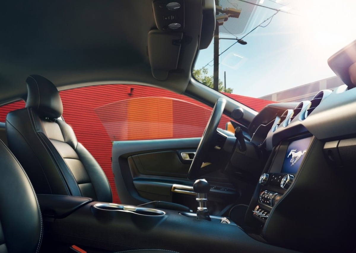 Ford-Mustang GT-2018-1024-0f