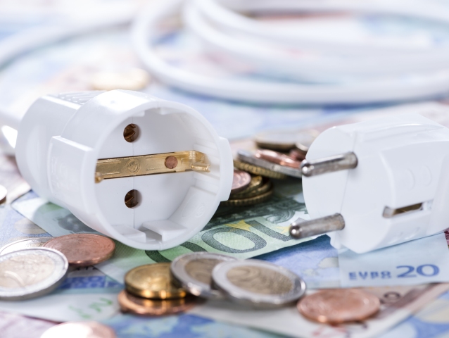 elektrina, energie, peniaze, poplatky