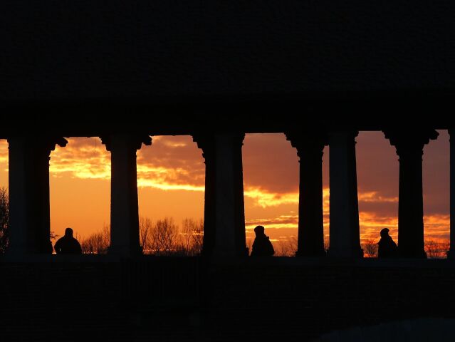 stĺpy, most, večer