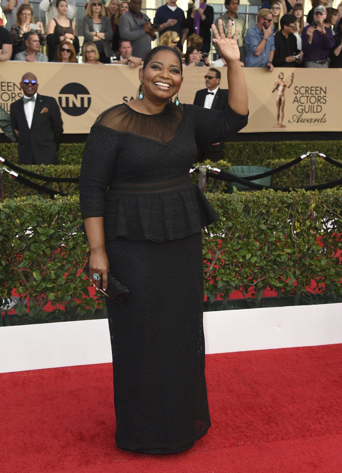 Herečka Octavia Spencer v šatách Tadashi Shoji. 