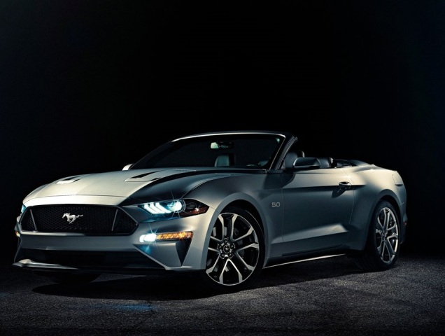 Ford-Mustang GT Convertible-2018-1024-01