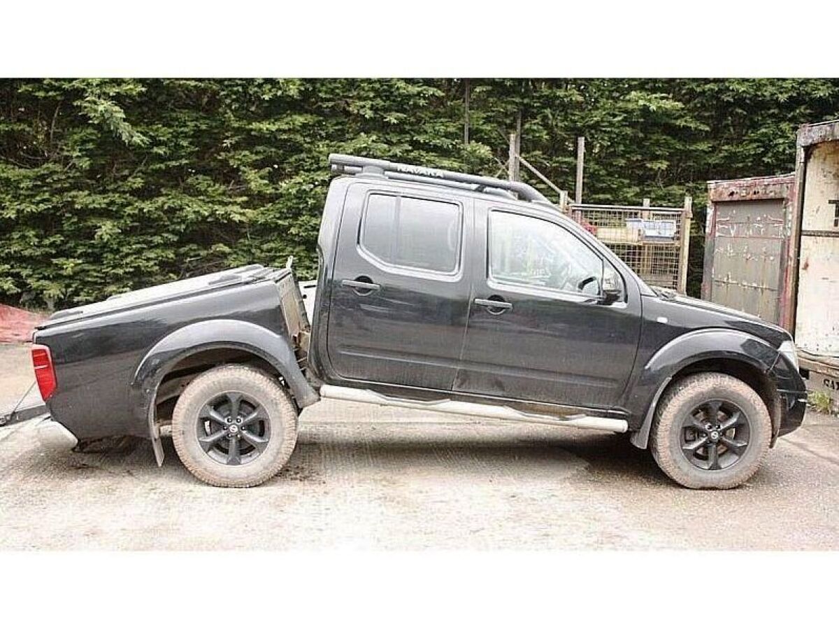 Nissan Navara D40  - problém s rámom
