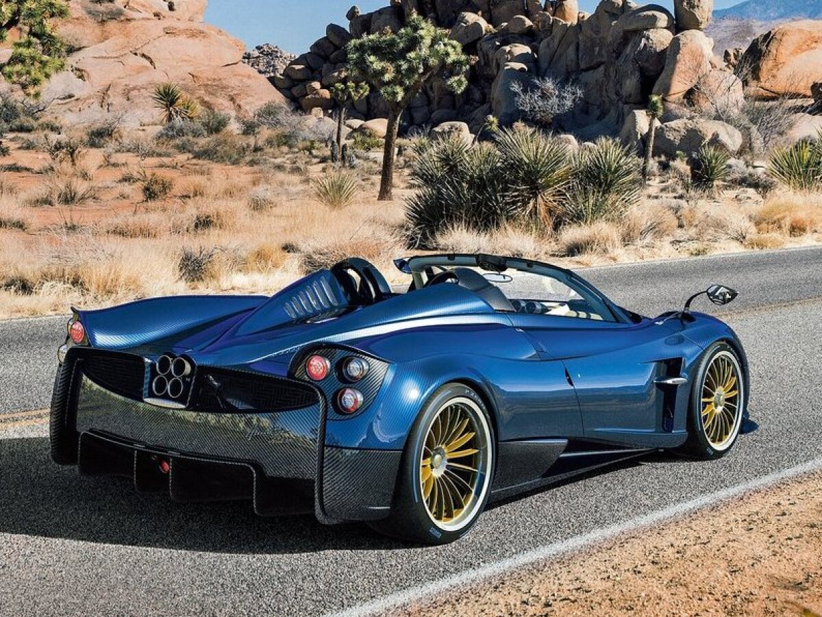 Pagani Huayra Roadster - 2017