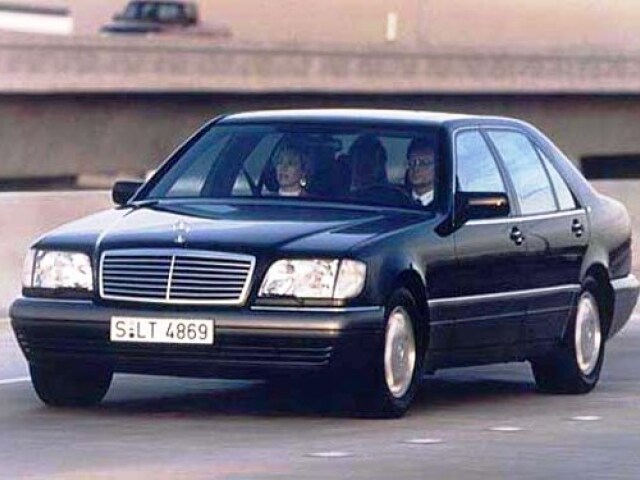 Mercedes-Benz W140 - história