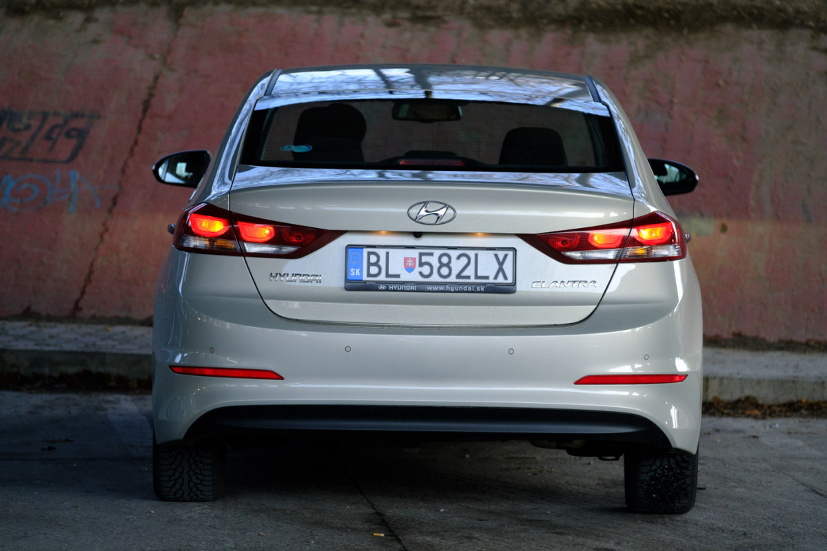 Hyundai Elantra