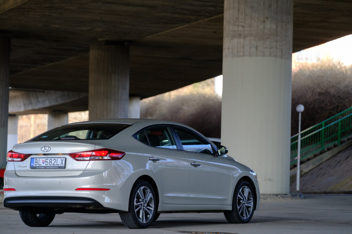 Hyundai Elantra