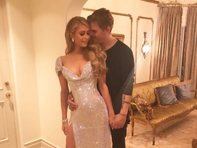 Boháčka Paris Hilton a jej nový priateľ Chris Zylka. 