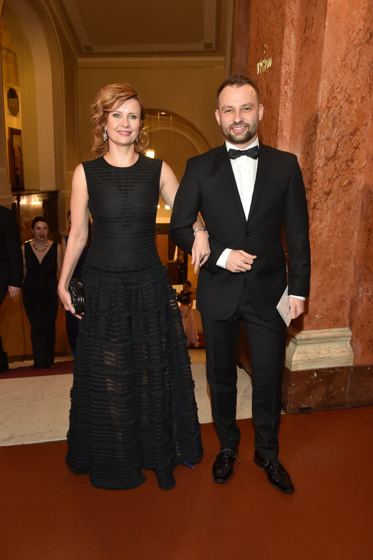 Herečka Jitka Schneiderová a jej garde Marek Dědík. 