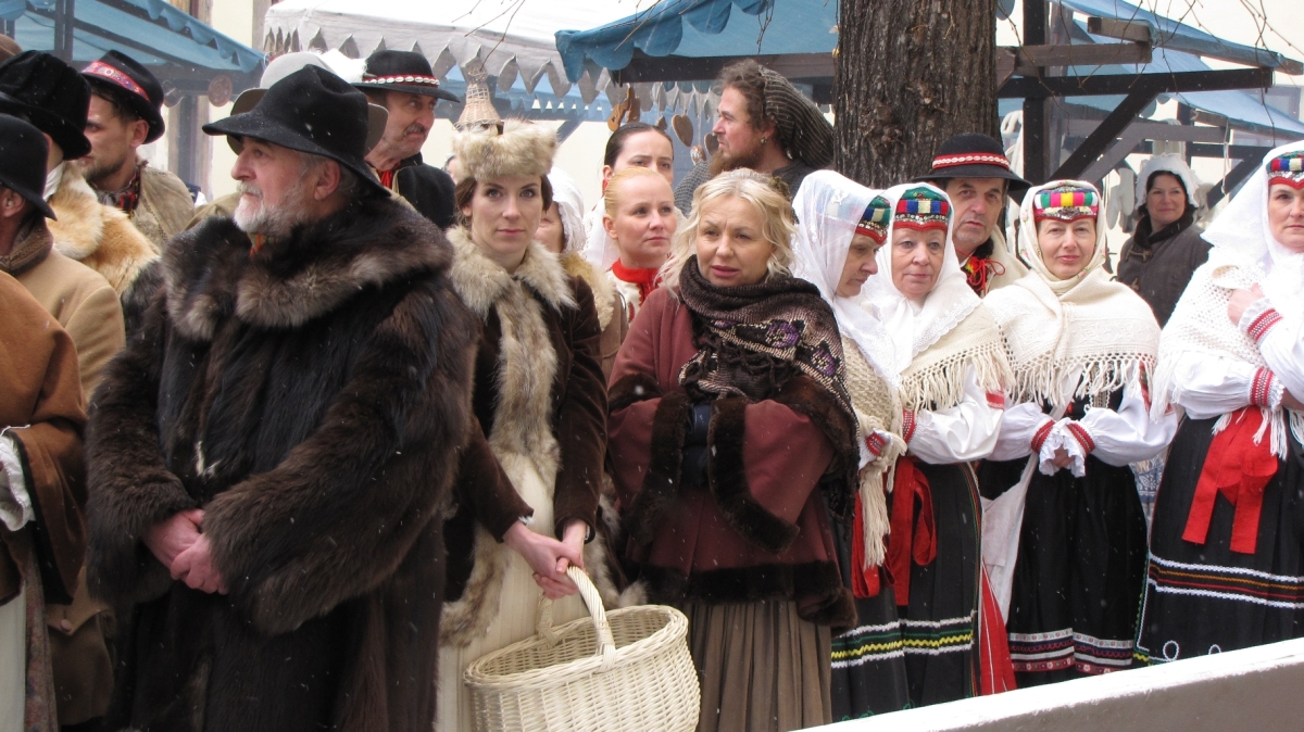 perinbaba, komparz, film, juraj jakubisko