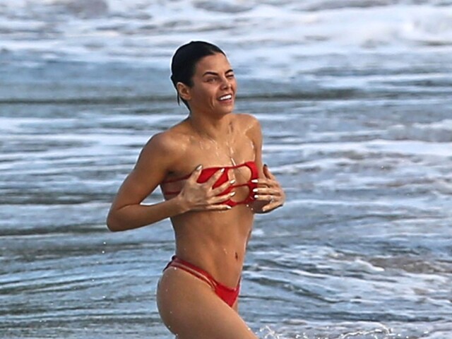 Herečka Jenna Dewan Tatum na zábere z havajskej dovolenky. 