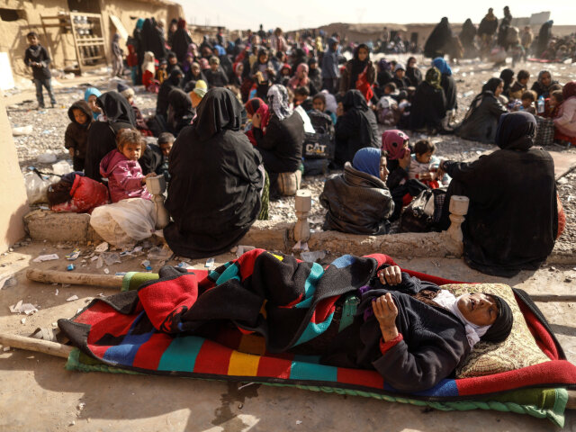 Mósul, Mosul, Irak, Islamský štát, IS, bitka, vojna, utečenci, žena