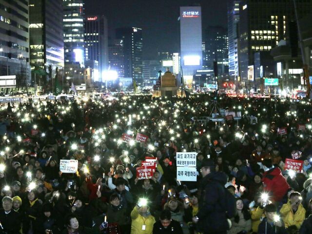 protest, Soul, Južná Kórea, Pak Kun-hje, demonštrácia