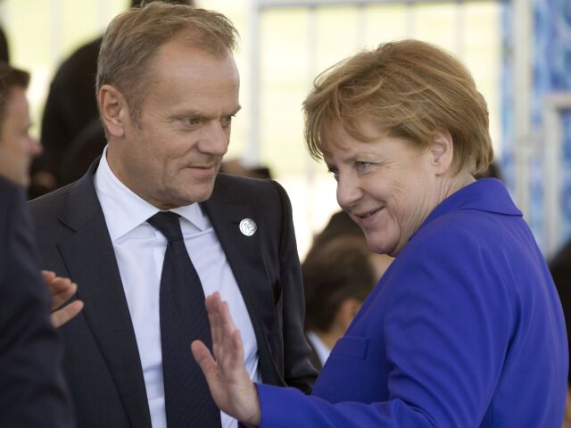 Angela Merkelová, Donald Tusk
