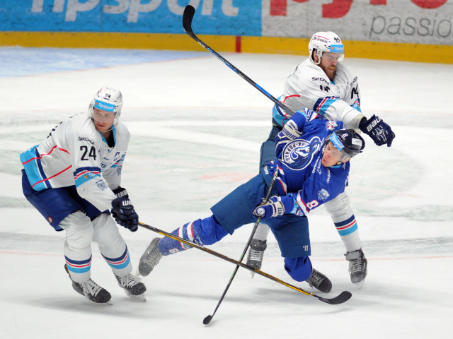 Branislav Mezei, Mitch Versteeg, HK Nitra, Matej Paločko, HK Poprad