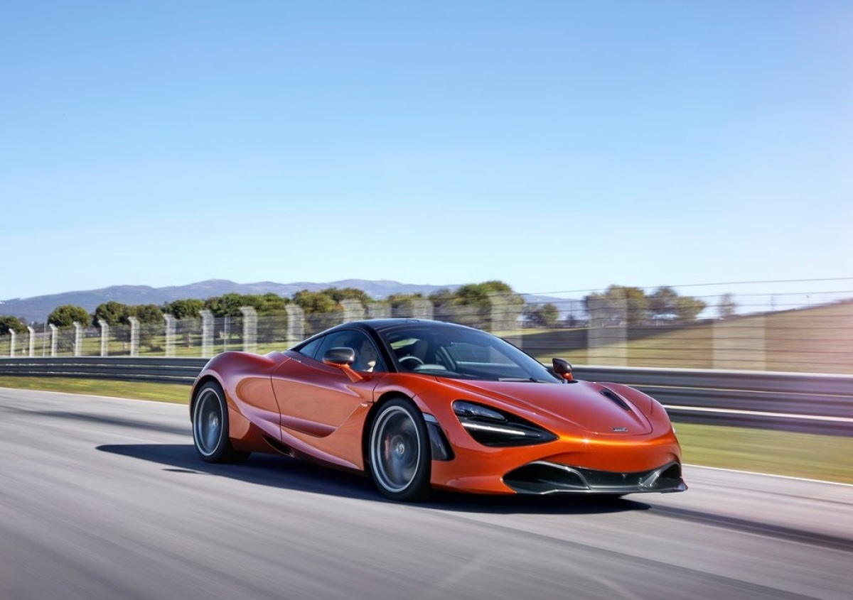 Mc Laren-720S-2018-1024-03