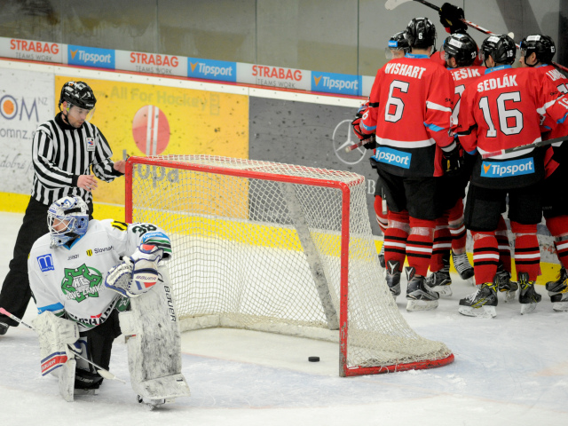 hc Nové Zámky, hc Banská Bystrica, joakim lundstrom,