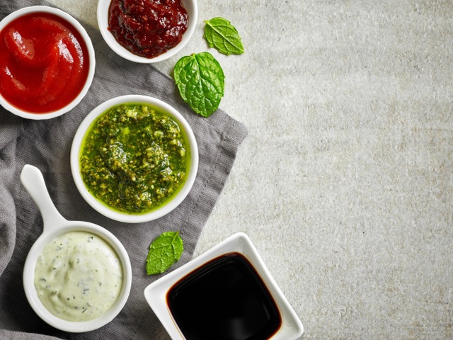 omáčka, pesto