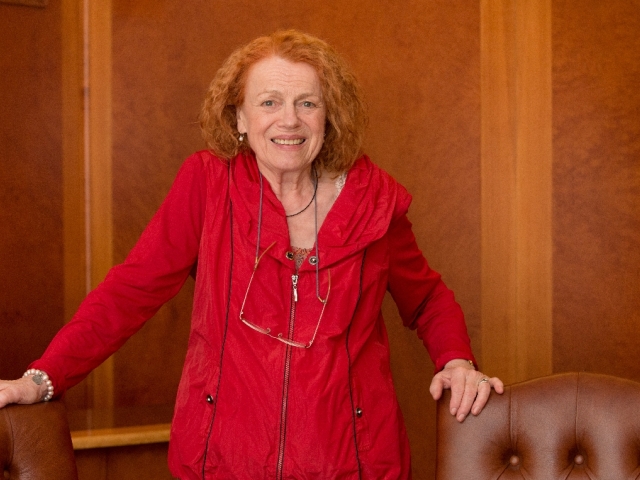 Iva Janžurová