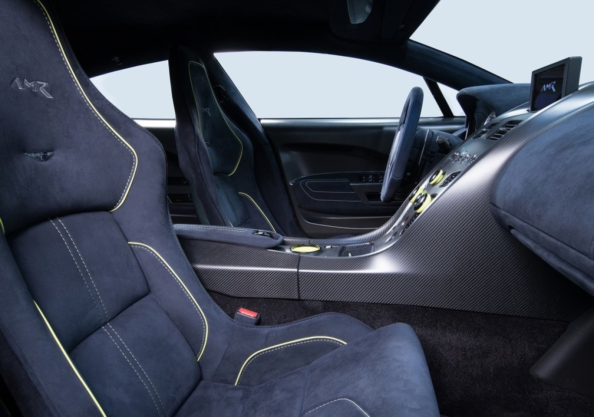Aston Martin-Rapide AMR-2018-1024-0c