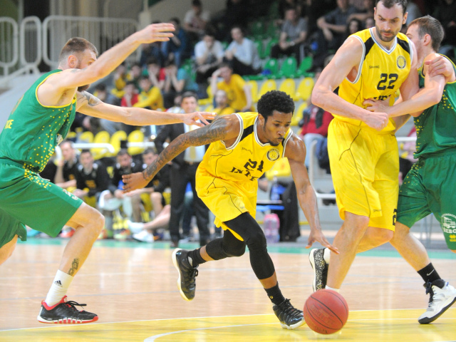 James Kinney, BK Inter Bratislava, bk levickí patrioti