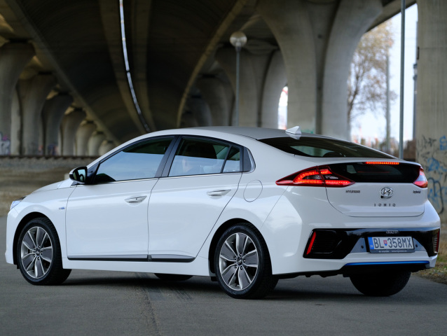 Hyundai Ioniq