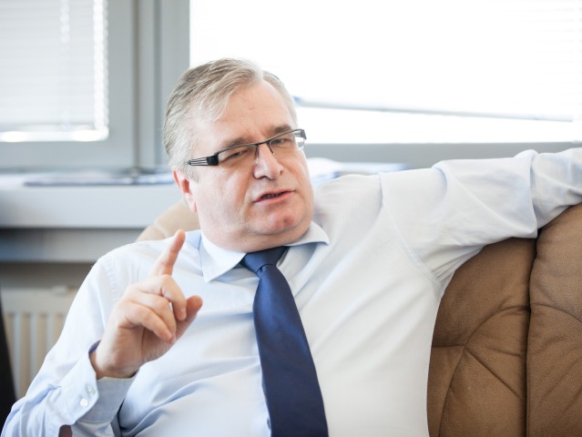 ivan švejna, štátny tajomník, ministerstvo práce, most-híd