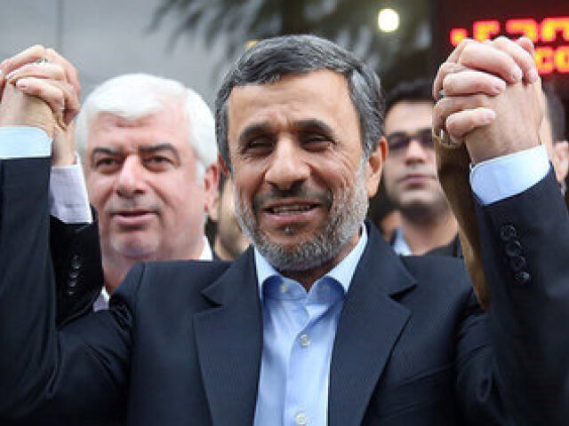 Mahmúd Ahmadinežád, Irán