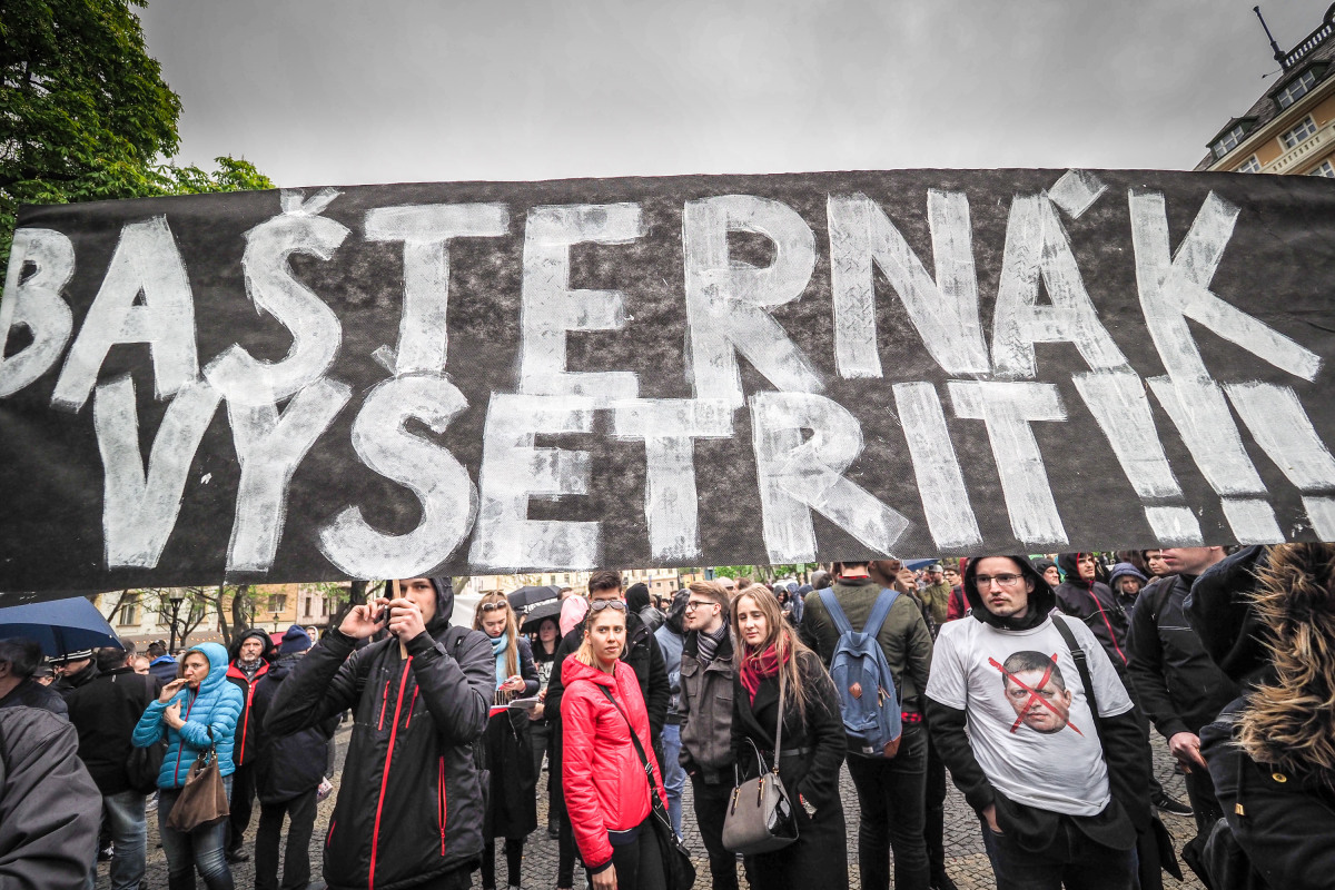 protikorupčný pochod, demonštrácia, protest, bašternák,