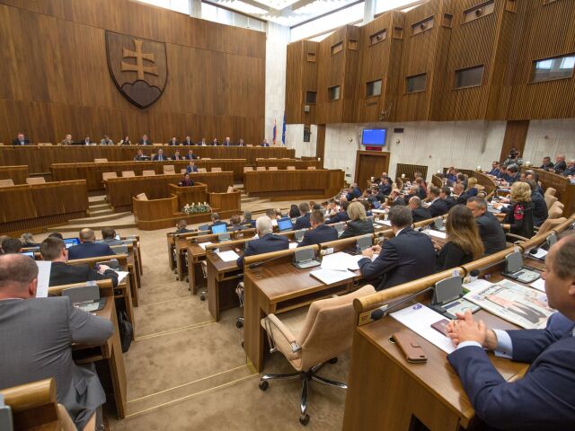 parlament, nr sr, poslanci,