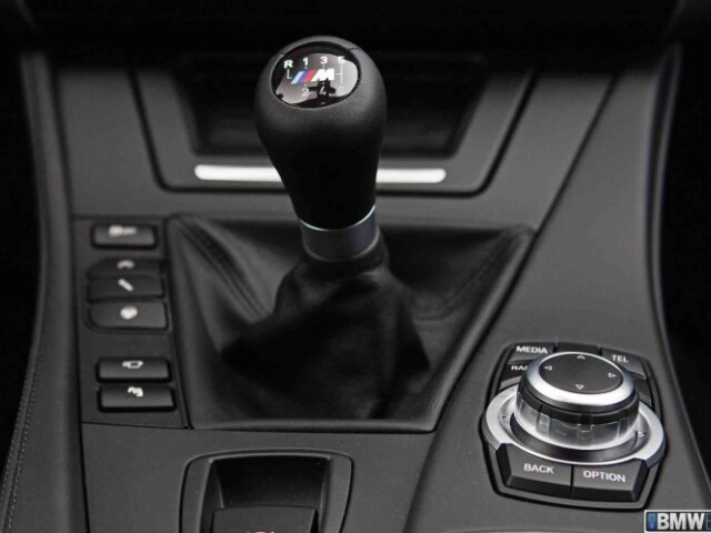 bmw-manual-transmission-750x500