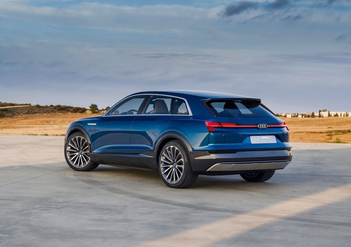 Audi-e-tron quattro Concept-2015-1024-0c