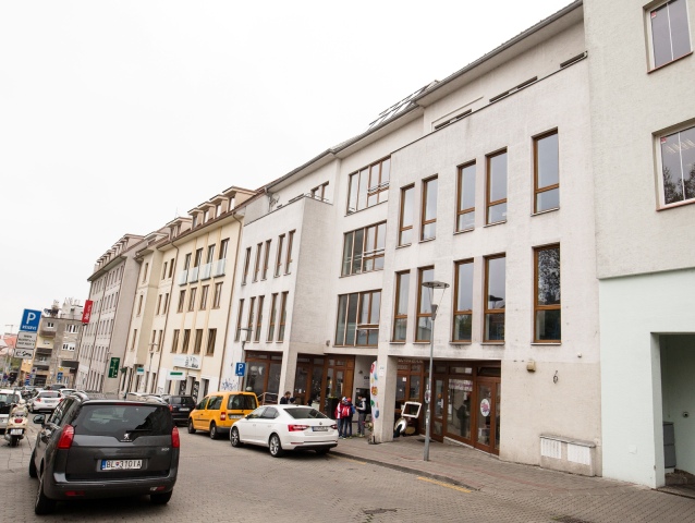 zámocká, akadémia médií, vysoká škola