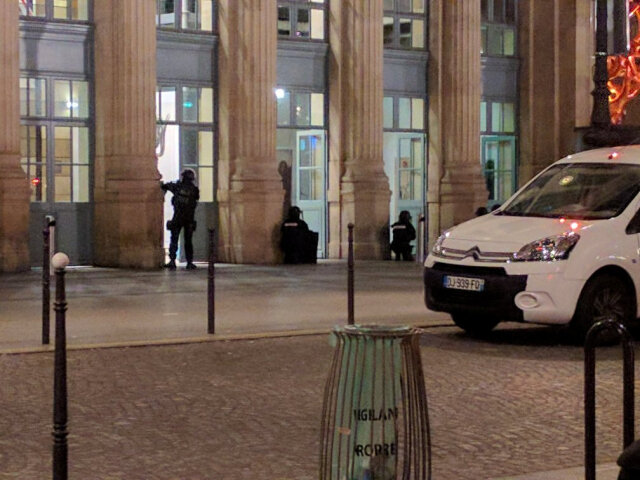 francúzsko, polícia, paríž, Gare du Nord, razia,