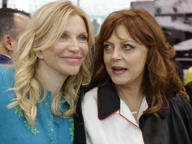Susan Sarandon (vpravo) a speváčka Courtney Love