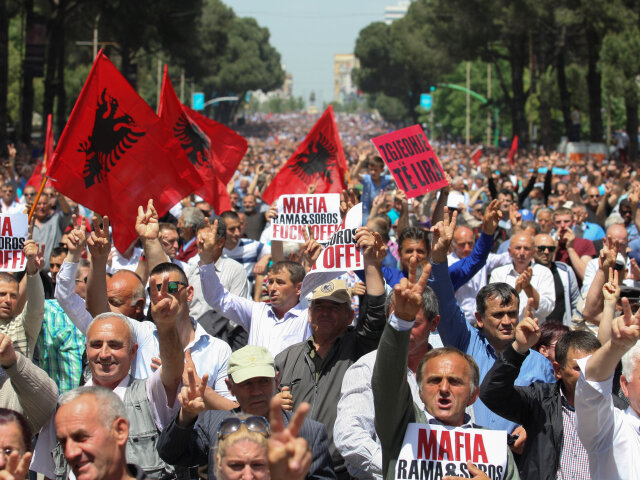 tirana, albansko, protest