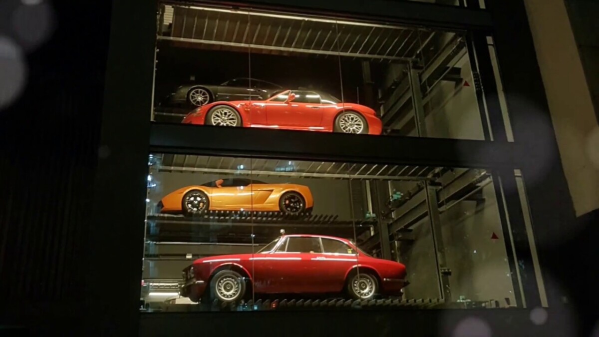 Autobahn Motors - automat na autá