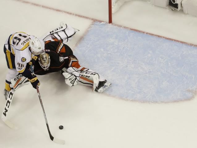pontus aberg, jonathan bernier, nashville predators, anaheim ducks