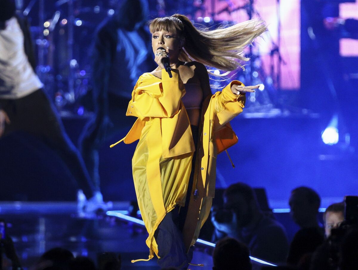 utok, manchester, policia, teroristicky cin, velka britania, ariana grande