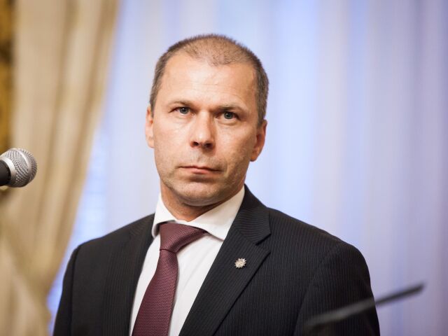 fico, peter kovarik.
