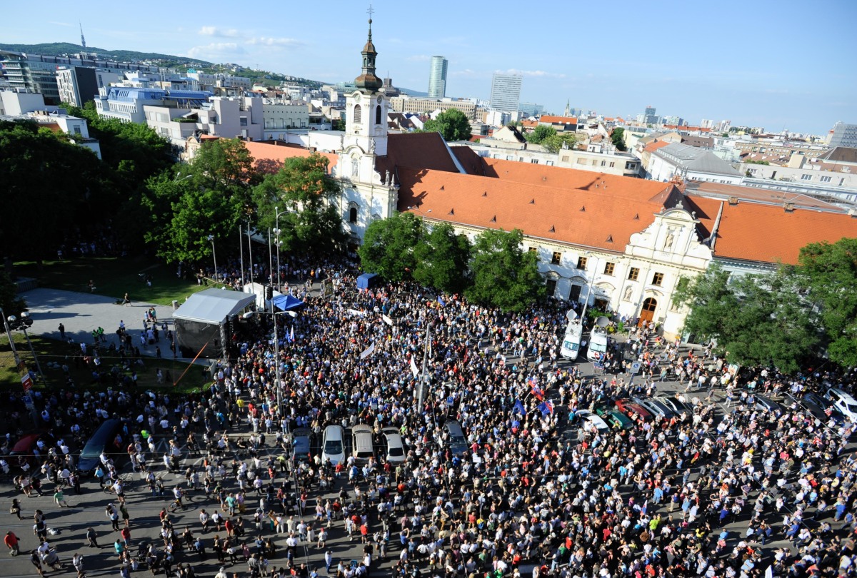 protikorupčný pochod 2, bratislava, snp, protest, demonštrácia,