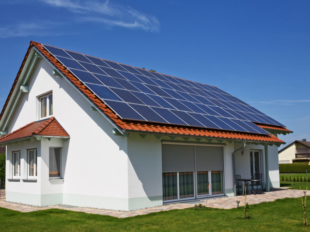 doma, solárna energia, bývanie