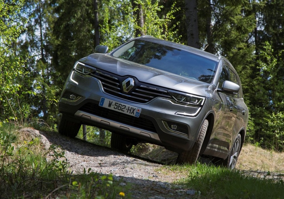 Renault-Koleos-2017-1024-18