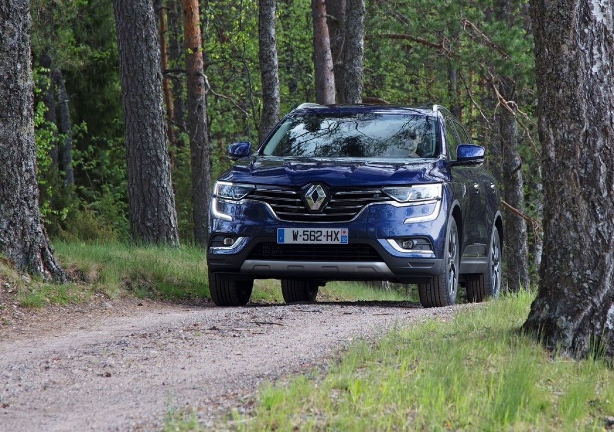 Renault-Koleos-2017-1024-1d