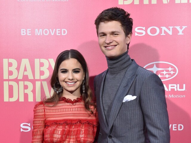 Ansel Elgort a jeho priateľka Violetta Komyshan
