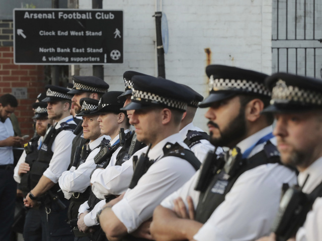 londýn, britská polícia, polícia, útok pri mešite,