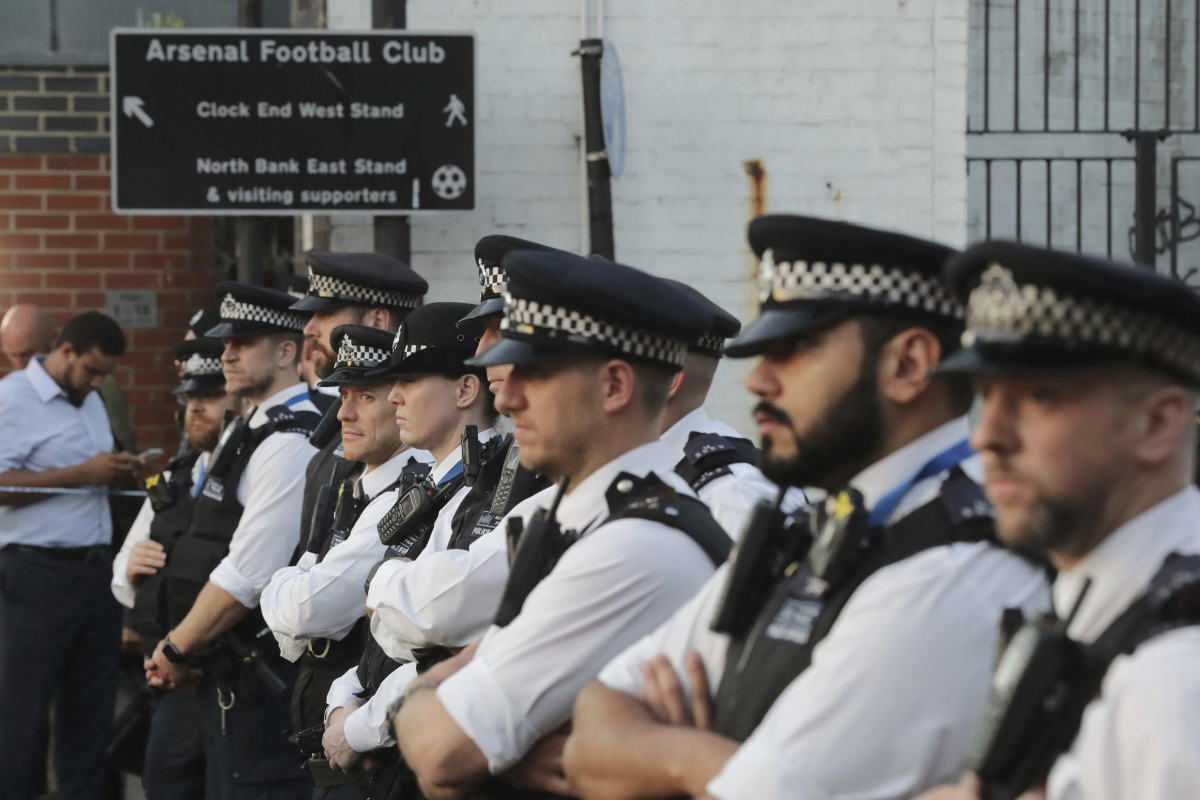 londýn, britská polícia, polícia, útok pri mešite,
